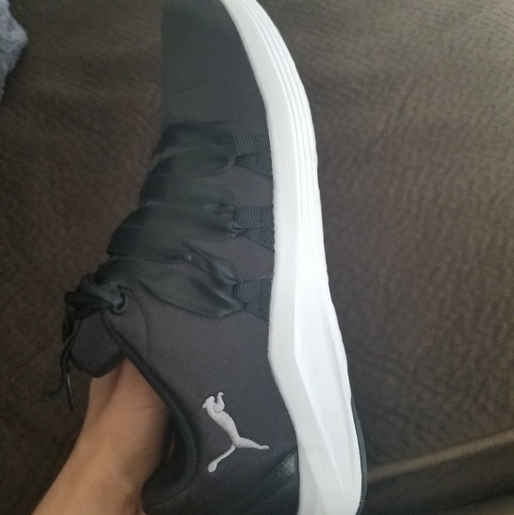 Puma soft foam sneakers - Picture 2 of 4
